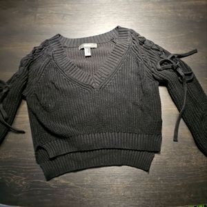 Crop top sweater